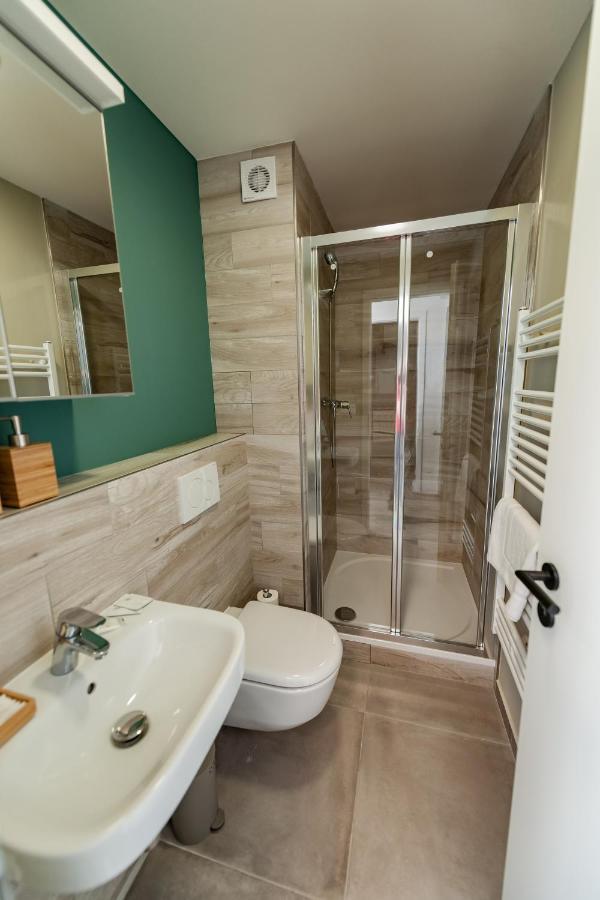 Apartments 4U: Kampus Upstairs Hradec Králové Dış mekan fotoğraf